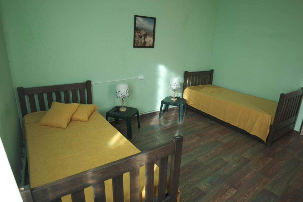 Hotel Нордвест à Erévan Extérieur photo